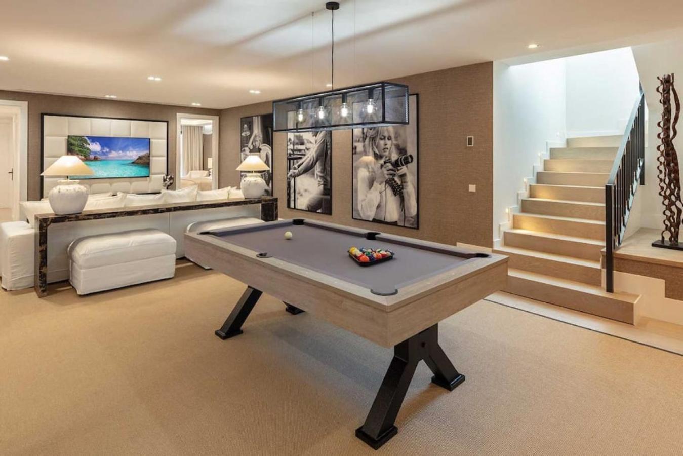 Mercedes - Luxury 5-bedroom In Brisas, Villa *